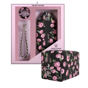 VELVET CAVIAR Pink Rose Floral Bow Phone Gift Set in Black and Pink
